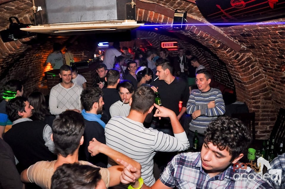 Promo Night în Club Escape, 