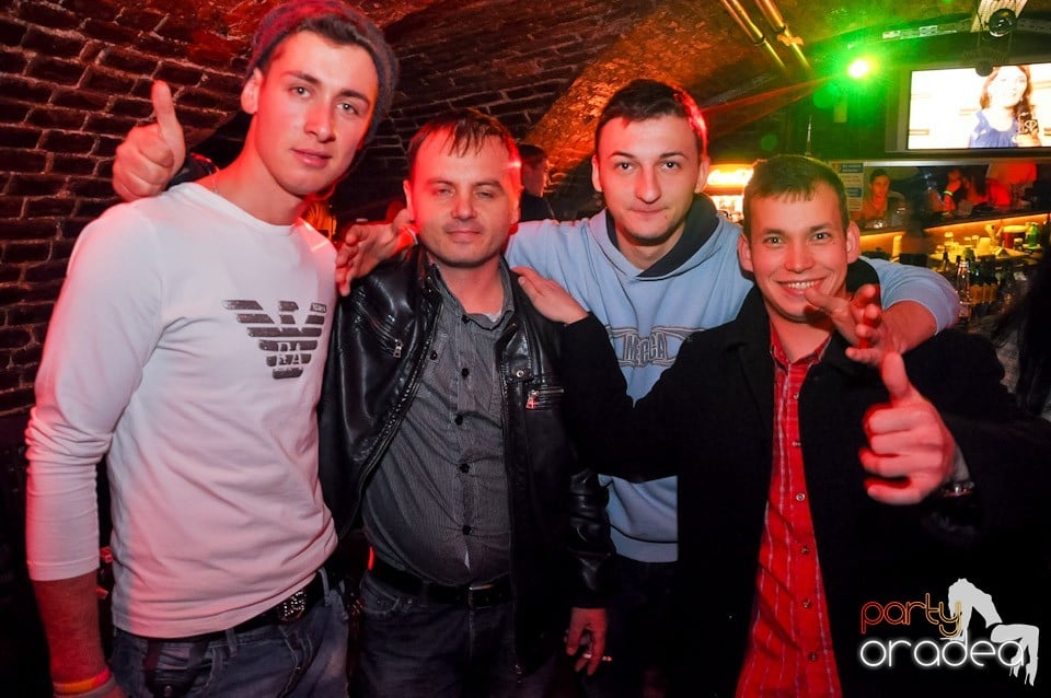 Promo Night în Club Escape, 