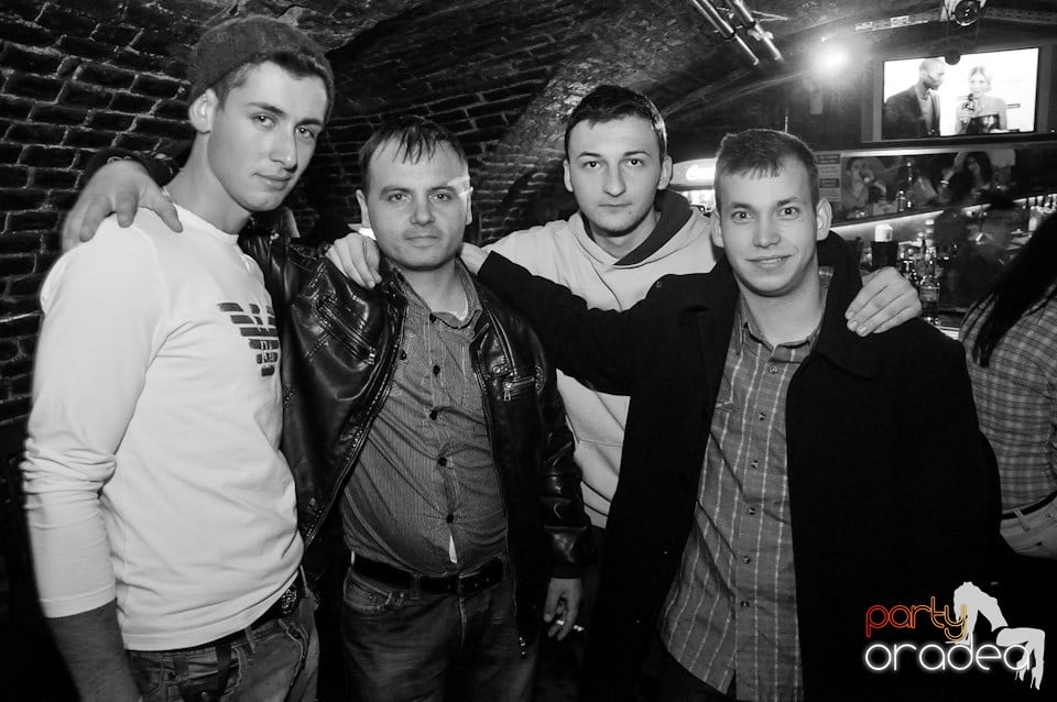 Promo Night în Club Escape, 