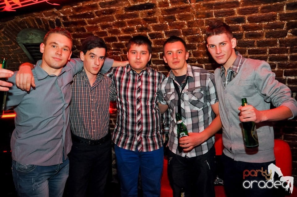 Promo Night în Club Escape, 