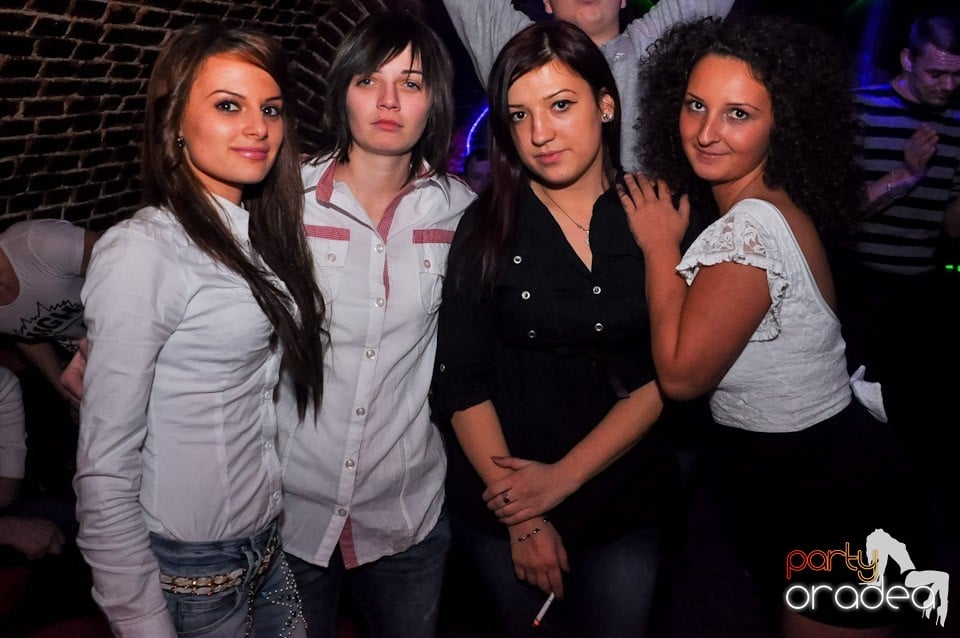 Promo Night în Club Escape, 