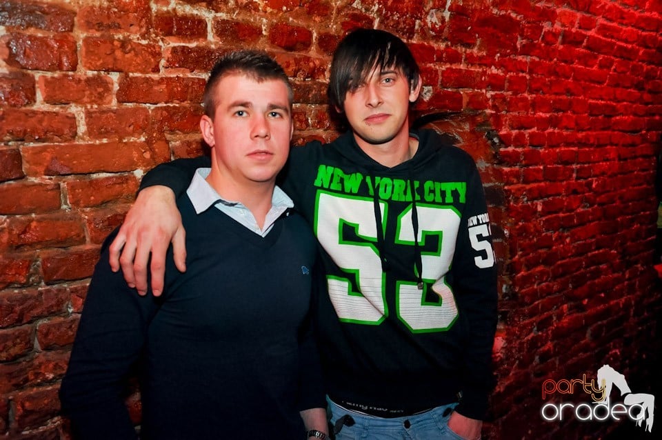 Promo Night în Club Escape, 