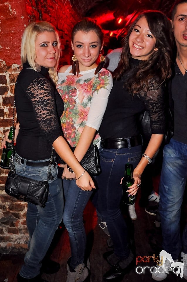 Promo Night în Club Escape, 