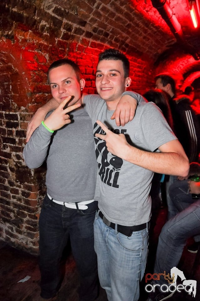 Promo Night în Club Escape, 