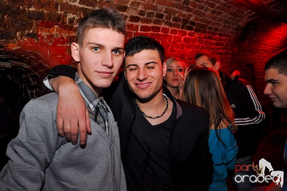 Promo Night în Club Escape, 