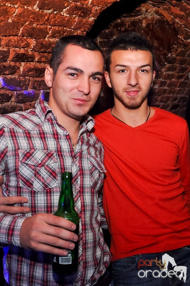 Promo Night în Club Escape, 