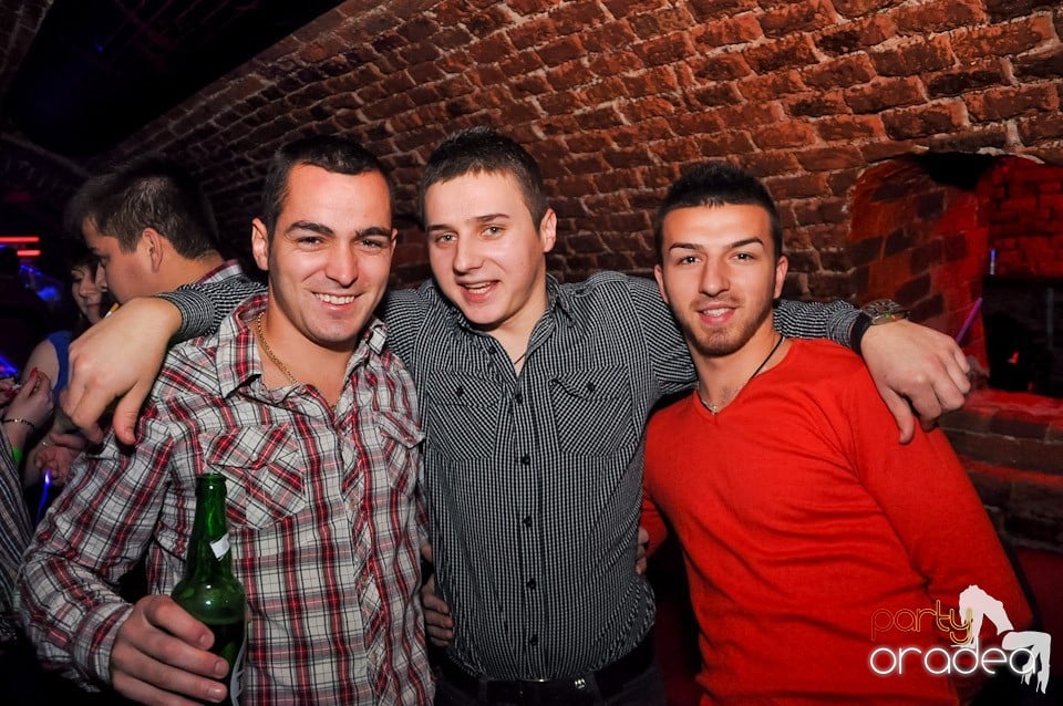 Promo Night în Club Escape, 