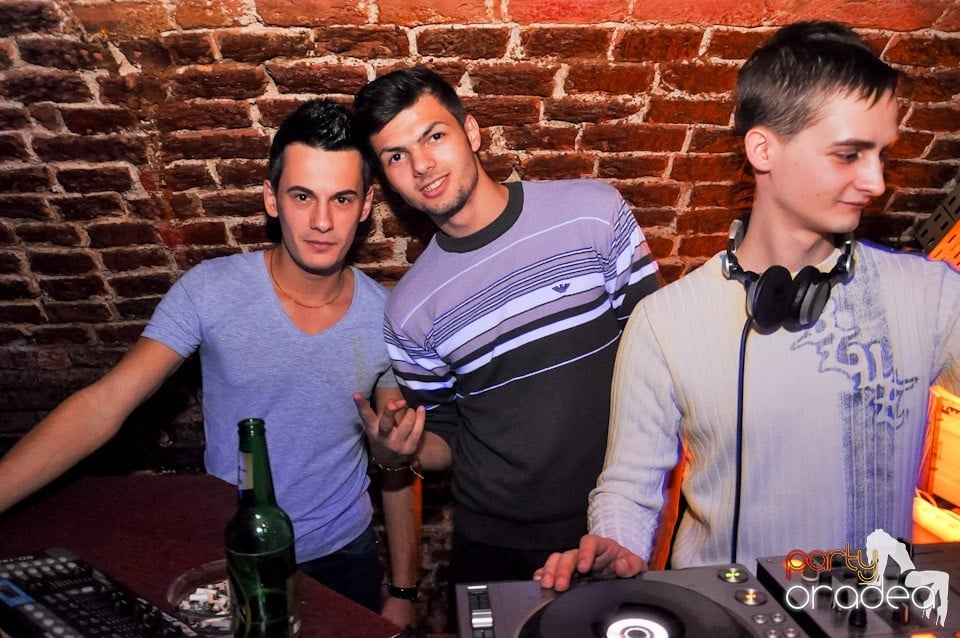 Promo Night în Club Escape, 