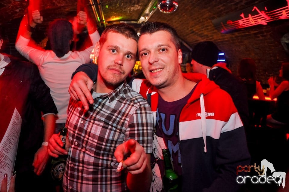 Promo Night în Club Escape, 