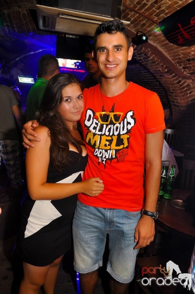 Promo Weekend continuă în Escape, 