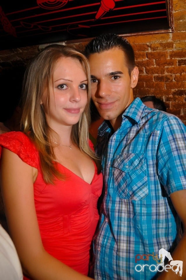 Promo Weekend continuă în Escape, 