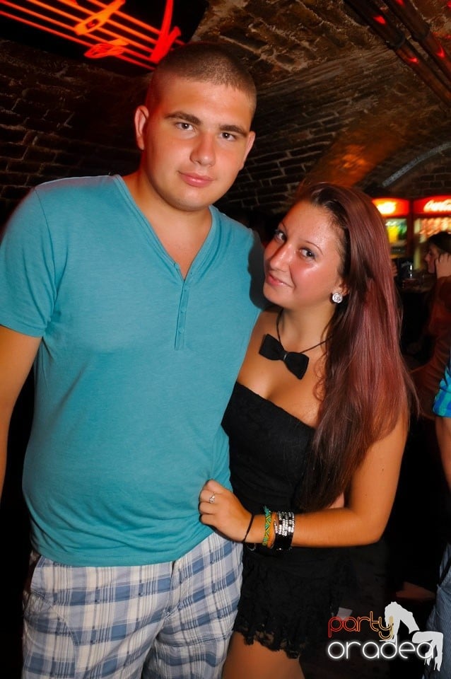 Promo Weekend continuă în Escape, 