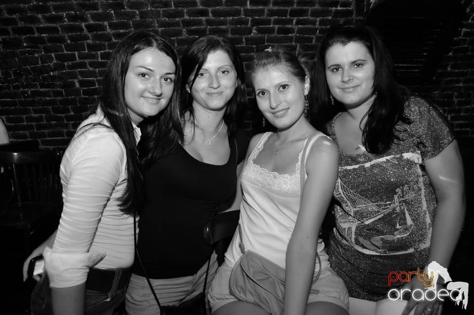 Promo Weekend în Club Escape, 