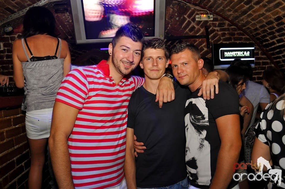 Promo Weekend în Club Escape, 