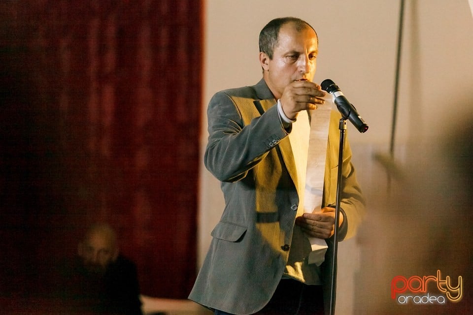 Punct Triplu, Teatrul Regina Maria