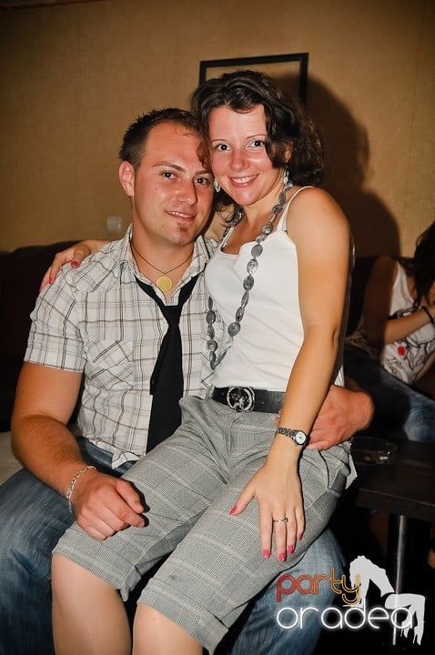 Pyjama Party în Club Seven, 