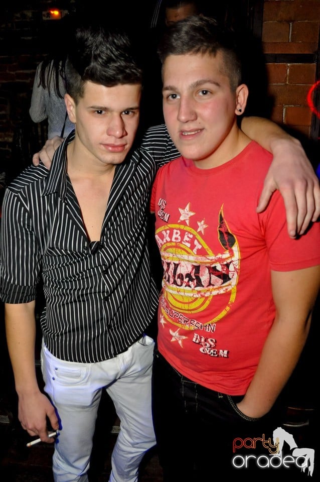 Raise your drinks and party with us, 