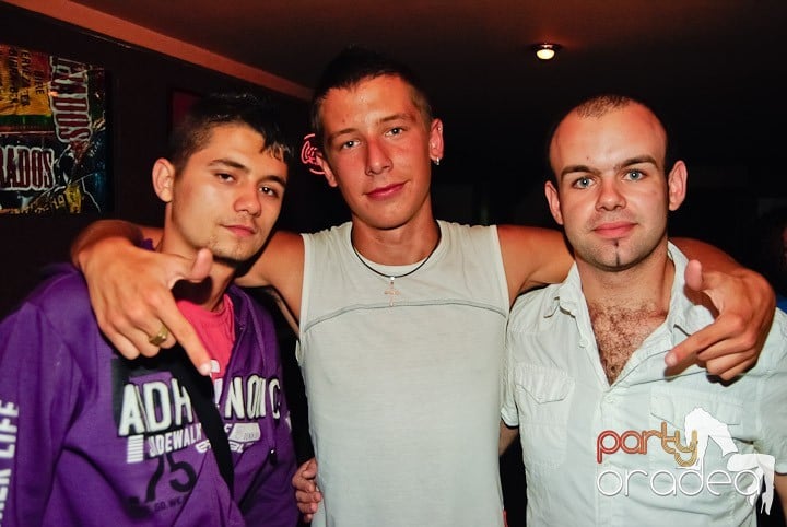 Real Clubbing Night în Club Seven,