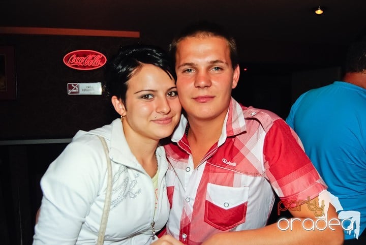 Real Clubbing Night în Club Seven,