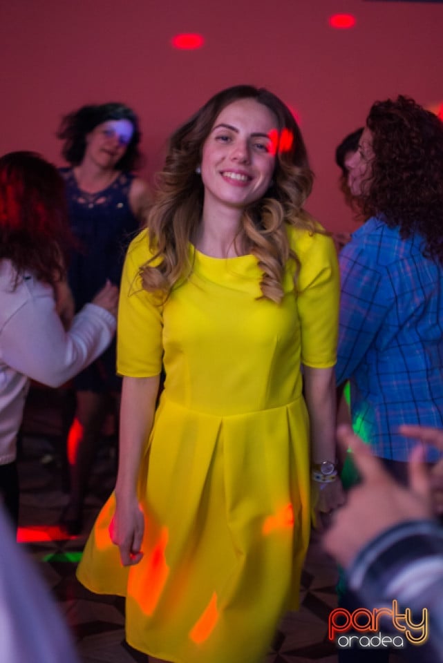 REAL RETRO PARTY, 
