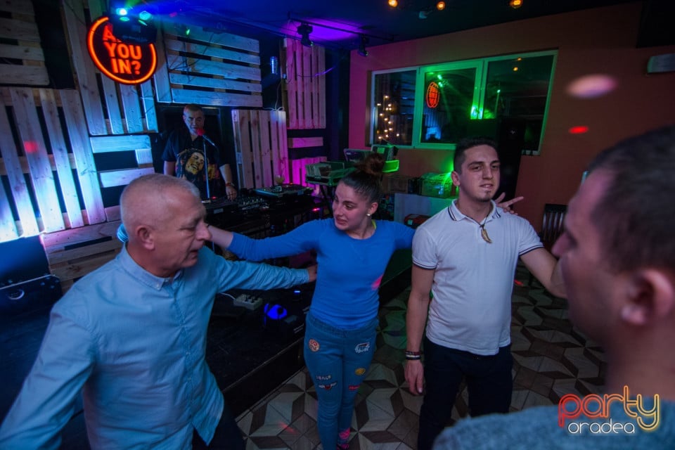 REAL RETRO PARTY, 