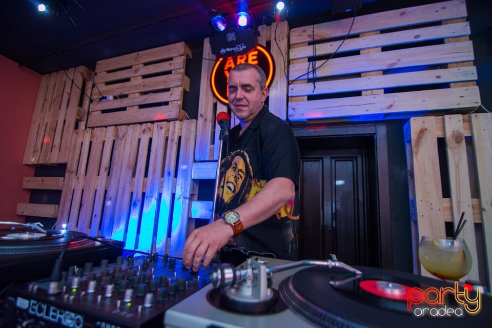 REAL RETRO PARTY, 