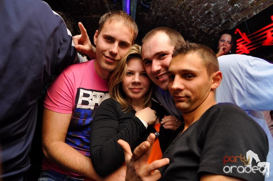 Red Bull Party în Club Escape,