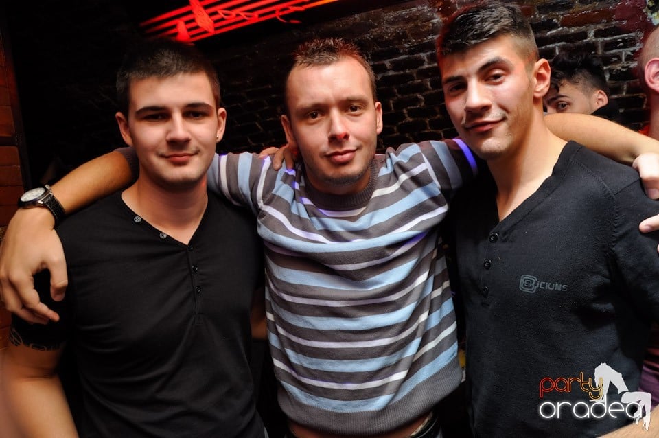 Red Bull Party în Club Escape,