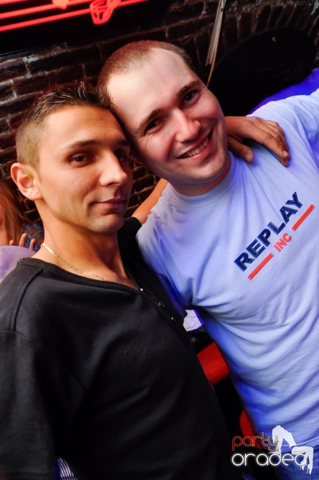 Red Bull Party în Club Escape,