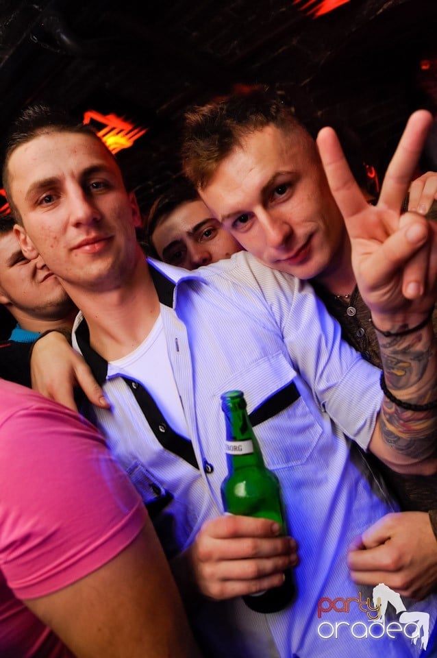 Red Bull Party în Club Escape,