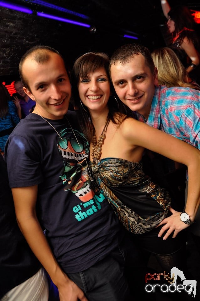 Red Bull Party în Club Escape,