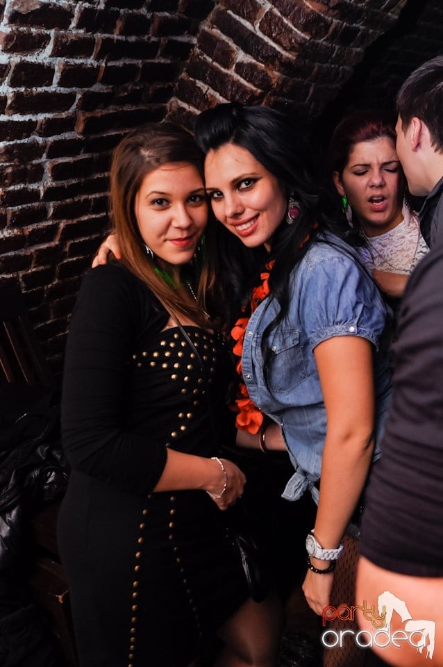 Red Bull Party în Club Escape,