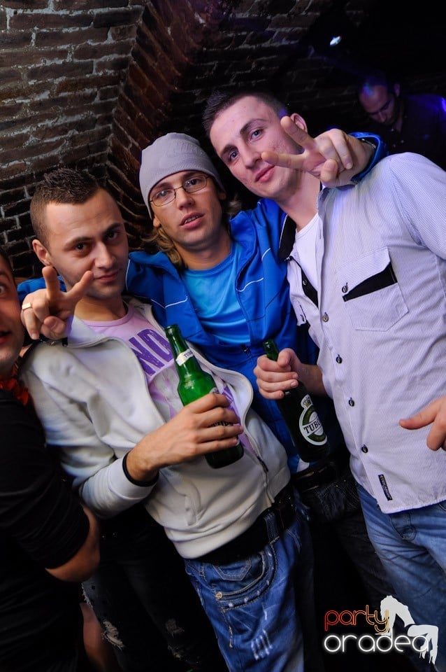 Red Bull Party în Club Escape,
