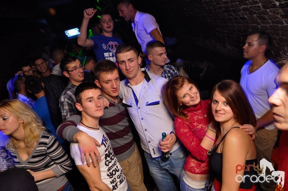 Red Bull Party în Club Escape,