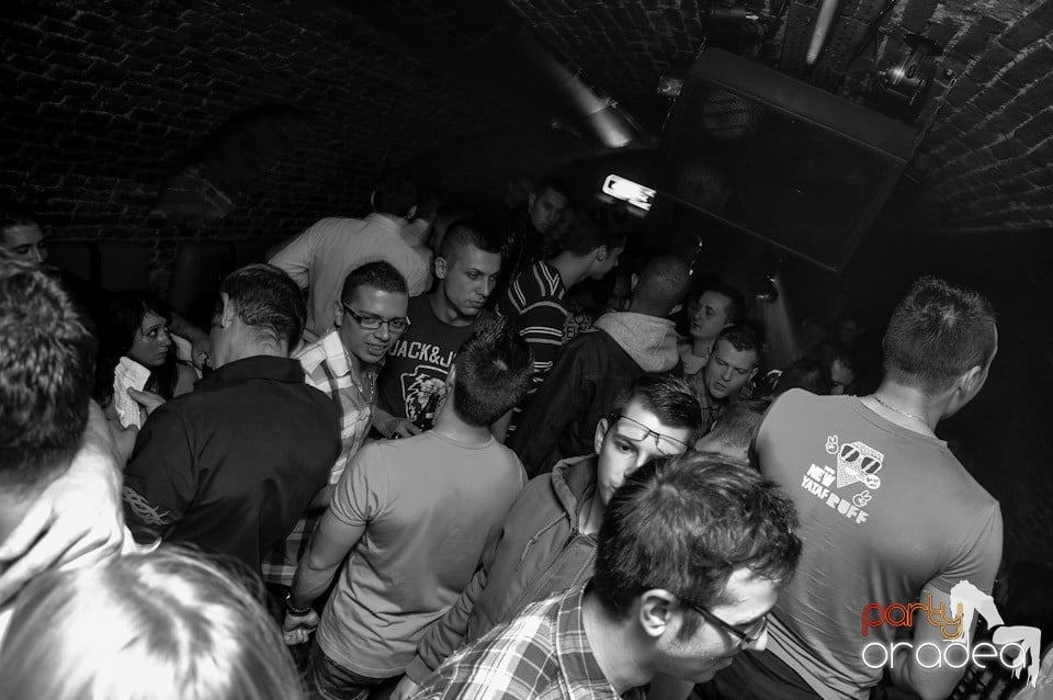 Red Bull Party în Club Escape,
