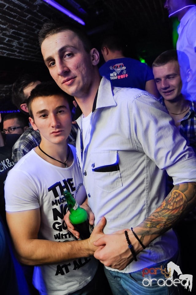 Red Bull Party în Club Escape,