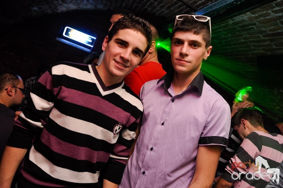 Red Bull Party în Club Escape,