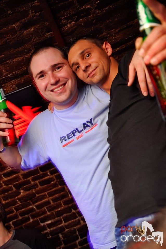 Red Bull Party în Club Escape,