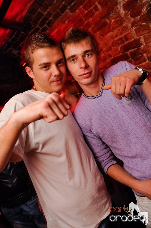 Red Bull Party în Club Escape,