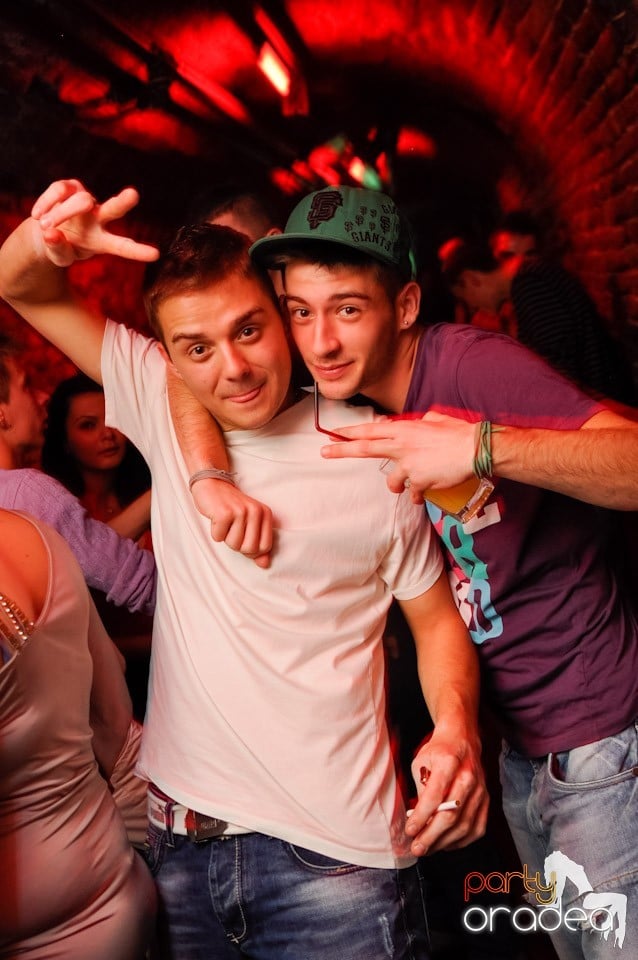 Red Bull Party în Club Escape,
