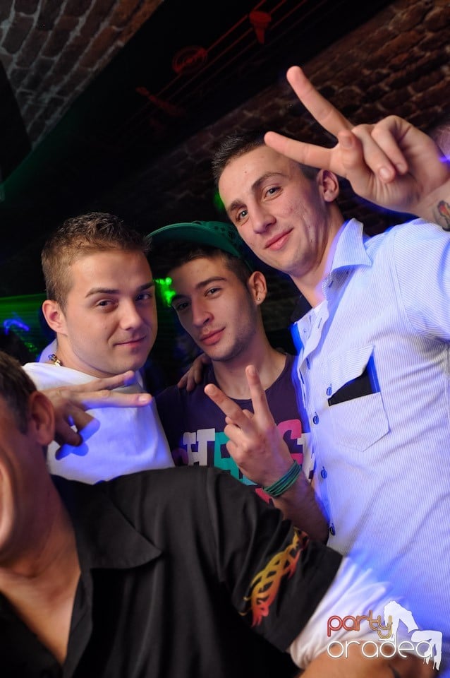 Red Bull Party în Club Escape, 