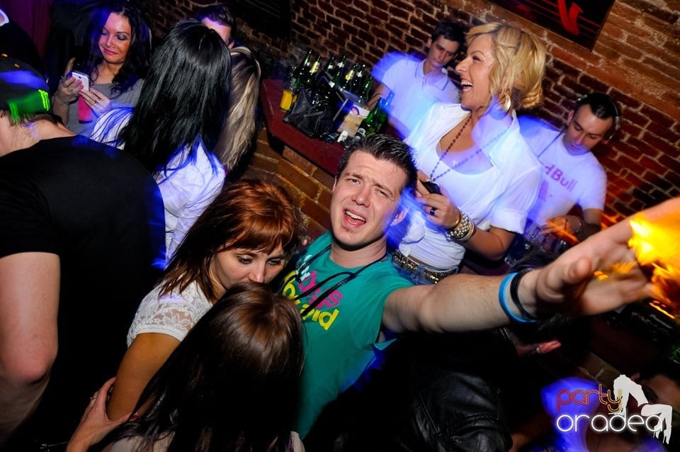 Red Bull Party în Escape, 