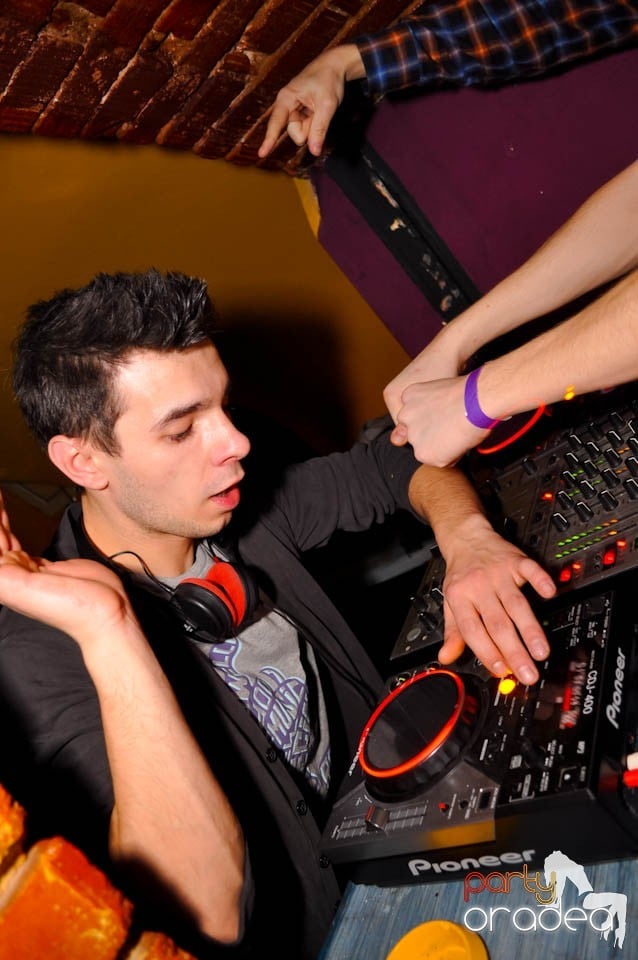 Renegades Show în Hole Pub, 