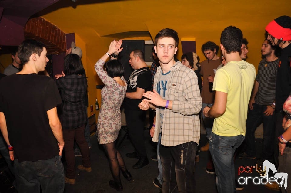 Renegades Show în Hole Pub, 