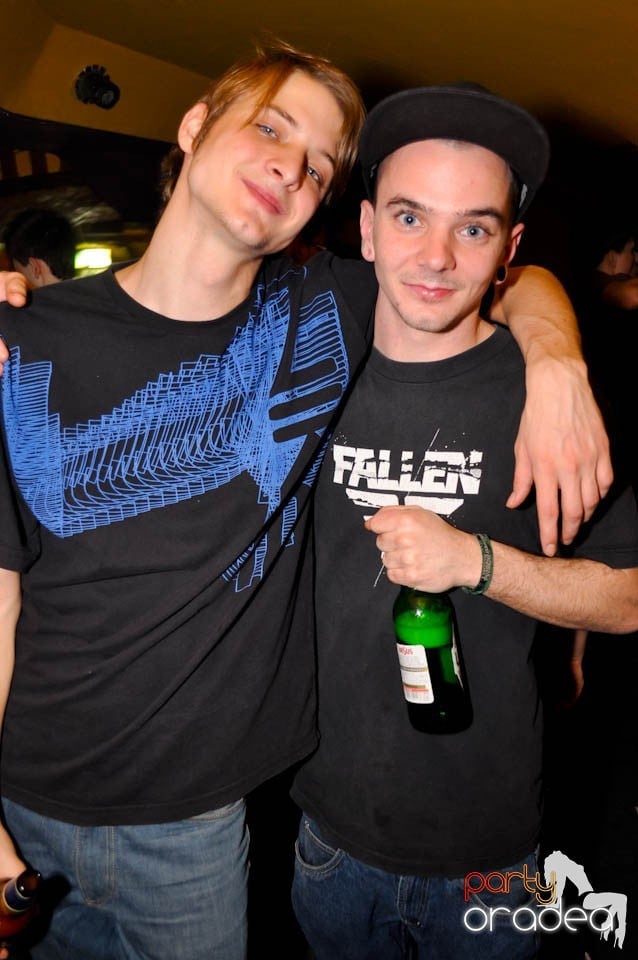 Renegades Show în Hole Pub, 