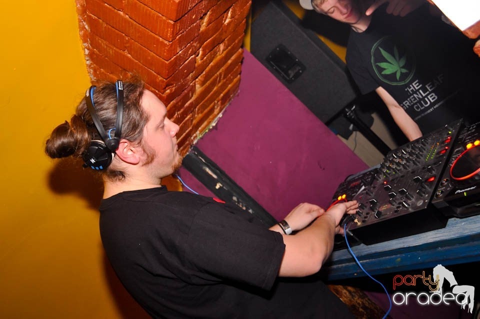 Renegades Show în Hole Pub, 