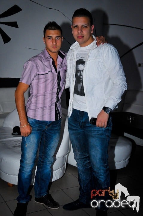 Replay Party în No Problem, 