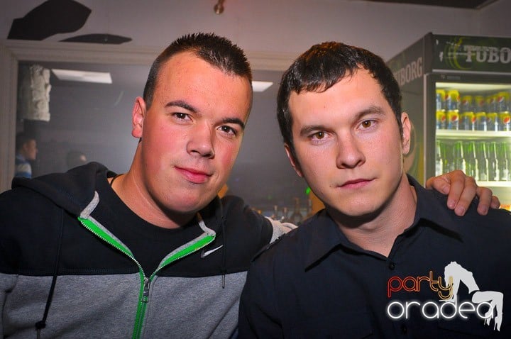 Replay Party în No Problem, 