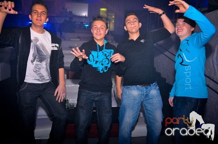 Replay Party în No Problem, 