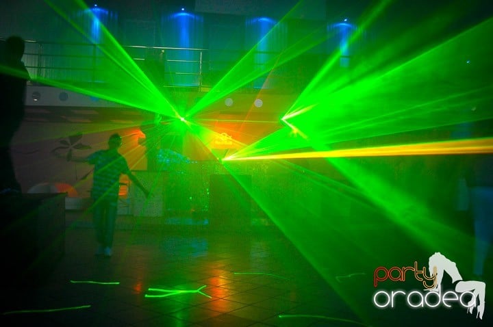 Replay Party în No Problem, 